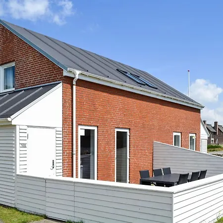 Tinna - 2-3km From The Sea By Interhome *