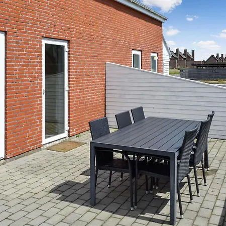 Appartement Tinna - 2-3km From The Sea By Interhome *