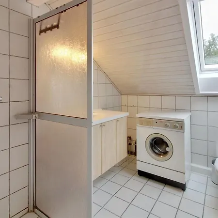 Tinna - 2-3km From The Sea By Interhome