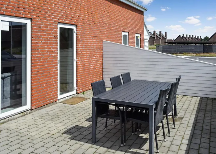 Apartment Tinna - 2-3km From The Sea By Interhome *