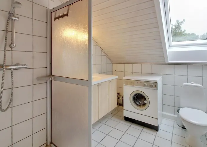 Tinna - 2-3km From The Sea By Interhome